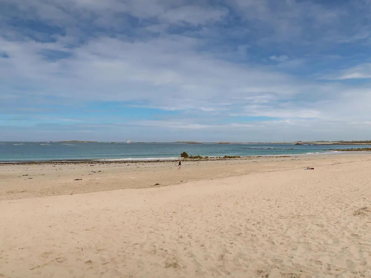 Holiday Home De Beniguet - Sbu106 By Interhome Saint-Pabu