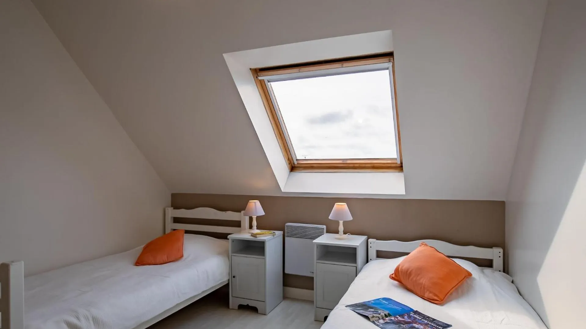 Holiday Home De Beniguet - Sbu106 By Interhome Saint-Pabu  France
